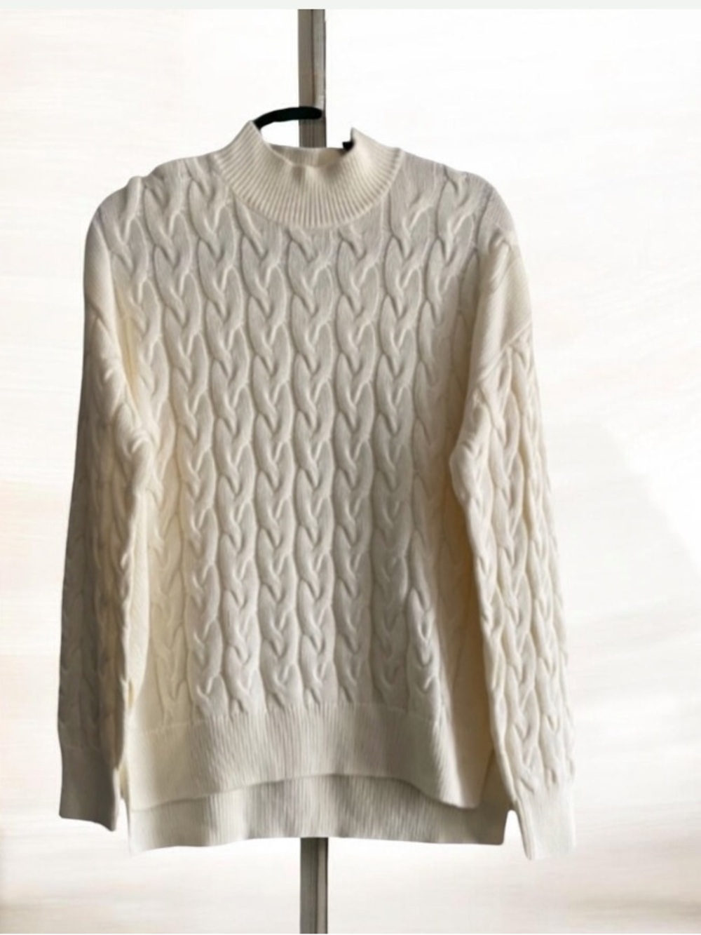 NWOT Michael Michael Kors Cotton Blend Cream Knit Sweater Size M